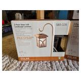 Lot of 4 Solar LED Landscape Lanterns 585 028