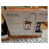 Lot of 4 Solar LED Landscape Lanterns 585 028