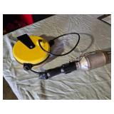 Montgomery Ward 125V Model 847-612560 Retractable Work Light - cord is cracked in one spot