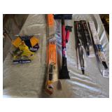 Lot including Bosch MicroEdge Wiper Blades sizes 22 and 17 and Telescopic Ceiling Broom with Accessories
