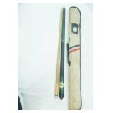 1 Vintage Pool Cue with Case