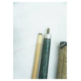 1 Vintage Pool Cue with Case