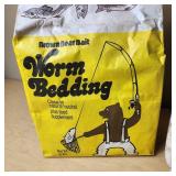 Frabill Lil Fisherman Worm Bedding Kit and Accessories