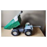 John Deere Toy Dump Truck by Ertl