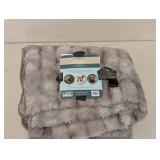 BRENTWOOF WATERPROOF PET BLANKET & FURNITURE PROTECTOR OVERSIZED (GRAY)