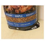 NEW KIRKLAND SIGNATURES BBQ HARDWOOD PELLETS