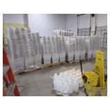 PALLETS AND PALLETS OF FOLDING PLASTIC BINS