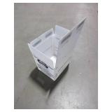 PALLETS AND PALLETS OF FOLDING PLASTIC BINS