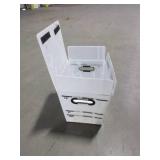 PALLETS AND PALLETS OF FOLDING PLASTIC BINS