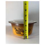 VINTAGE PYREX OLD ORCHARD 3-PIECE NESTING CASSEROLE SET WITH LIDS (1, 1.5, 2.5 QT)