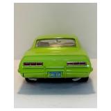 RARE Vintage 1998 Ertl American Muscle 1:18 Scale 1969 Chevy Camaro Street Machine - Lime Green #7981