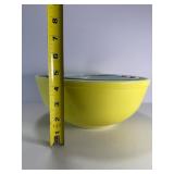 This complete, gorgeous Vintage Pyrex Primary Colors Mixing Bowl Set is up for online auction.
