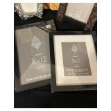 FR - Assorted Collection of 7 Picture Frames and Photo Holders