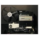 FR - Vintage Argus Showmaster 462 8mm Movie Projector with Manual