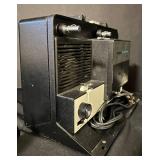 FR - Vintage Argus Showmaster 462 8mm Movie Projector with Manual