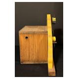 FR - Handcrafted Bee-Themed Wood Birdhouse and Wall Art Set