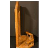 FR - 15-Inch Oak Wall Shelf with Mirror and Spindles