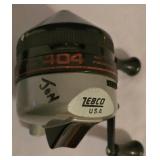 LL-FR - Lot of 3 Zebco Spincast Fishing Reels Models 404 and 101