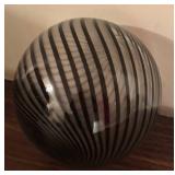 O - Set of 3 Decorative Black Swirl Glass Balls