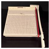 LR - Boston 2612 Paper Cutter Trimmer