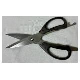 Chicago Cutlery Insignia Steel 13- Piece Kitchen Knife Block Set and Oneida 13 pc Knife Set with Block