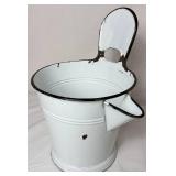 Vintage Enamelware Hanging Milking Pail with Spout and 1000 ml Measuring Jug