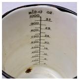 Vintage Enamelware Hanging Milking Pail with Spout and 1000 ml Measuring Jug