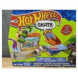 Hot Wheels Skate Tony Hawk Aquarium & Arcade Skatepark Bundle - Brand New