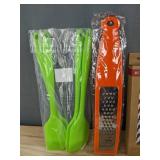 Ice Cream Scoop, Meat Thermometer, Corkscrew, 100 Paper Straws, Grater & 4 Silicone Spatulas - Brand New