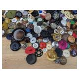 Buttons - Assorted Plastic, Metal & Shell, Mixed Sizes *P