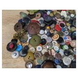 Buttons - Assorted Plastic, Metal & Shell, Mixed Sizes *P