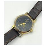 Vintage Gucci Quartz Watch with Black Dial and Calfskin Strap