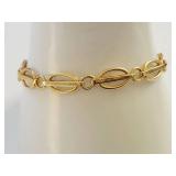14K Gold Bracelet 12.99g 7 Inches Long Elegant Jewelry Piece