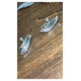 Sterling Silver 7” bracelet and Press Earring set!