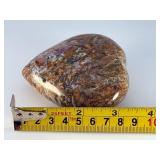 Agua Nueva Moss Agate Heart is a beautifully polished heart-shaped crystal showcasing the lush, green moss-like inclusions characteristic of Agua Nueva Moss Agate.