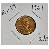 Lot of 4 Pennies: 1961 & 1963 with different grades and other defects. Please review below.
