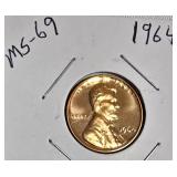 Lot of 5 Pennies: 1961, 1963 & 1964  with different grades and other defects. Please review below.