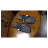 Kennest Cole Reaction Mens flip flops navy blue and white size 13