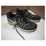 Nike Air Zoom Vomero 11 running shoes size 12 grey and yellow