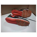 Nike air zoom vomero 10 running shoes in green and red size 12