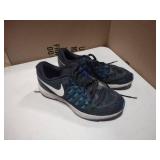 Nike air zoom vomero 11 running shoes size 12 black and blue