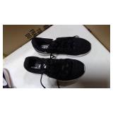 Nike air zoom vomero 11 running shoe size 12 black and white