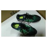 Nike air zoom pegasus 33 running shoe size 12 stadium green