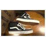 Vans sk8 hi top black and white size 8