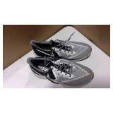 Nike air zoom Winflo 6 SE size 12 Platinum white and black