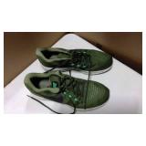 Nike air zoom Vomero 12 running shoes legion green and black size 12