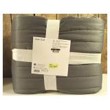 Full/Qeen Satin Quilt - Room Essentials