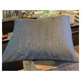 19" Polyester Textured pattern Covered Throw Pillow (grey)