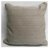 LAUD & DUNLAP Zipper 2-Pack Throw Pillows - Beige Herringbone & Geometric Hex Pattern