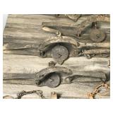 Lot of 24 Vintage Hunting Traps - Looks like Most of them are Victor - see description for more info